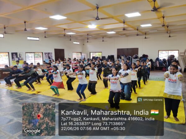कणकवली कॉलेजमध्ये आंतरराष्ट्रीय योग दिनानिमित्त योग प्रशिक्षण शिबिर उत्साहात