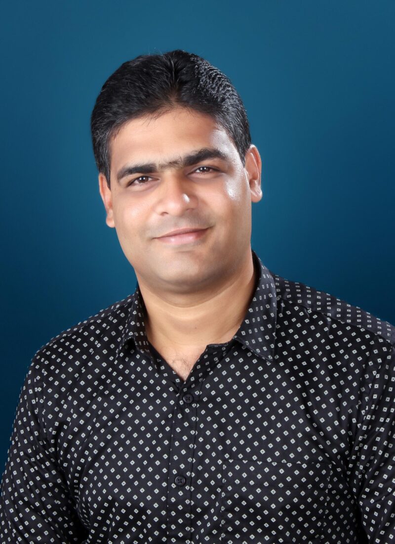 ‘सकाळ’चे बांदा प्रतिनिधी नीलेश मोरजकर यांना मुंबईत ‘निर्भीड पत्रकार सन्मान’&hellip;
