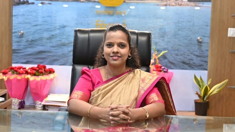 झाराप सरपंच दक्षता मेस्त्री यांच्या विरोधातील अविश्वास ठराव कायम
