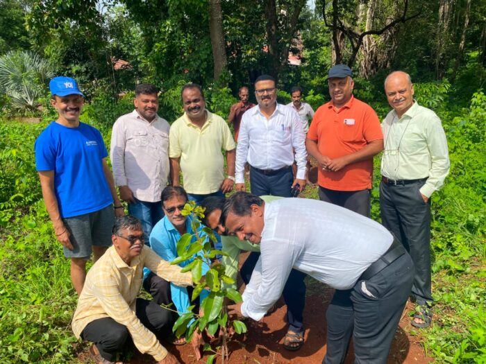 सामाजिक बांधिलकी जोपासत आदर्श उपक्रम; श्री गांगेश्वर मंदिर परिसरात २५&hellip;