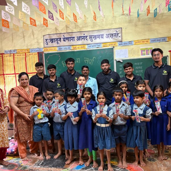 कृषी महाविद्यालय सांगुळवाडीच्या विद्यार्थ्यांकडून पियाळी येथे विद्यार्थ्यांच्या कलागुणांना वाव देणारी चित्रकला स्पर्धा उत्साहात