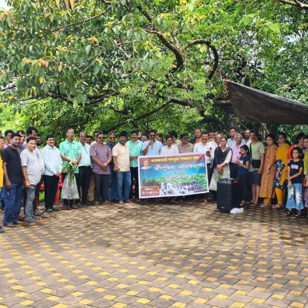 सावडाव धबधब्याच्या निसर्गरम्य वातावरणात पत्रकार कुटुंबियांचा आनंद द्विगुणीत