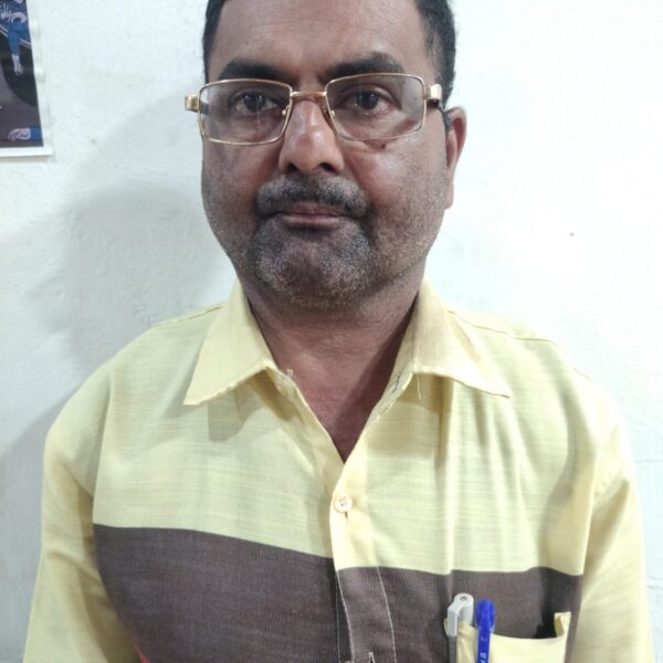 शासकीय नोकरीच्या आमिषाने लाखोंची फसवणूक