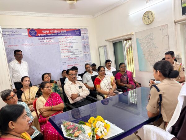 बांदा पोलीस ठाण्यात शांतता समिती व महिला दक्षता समितीची बैठक