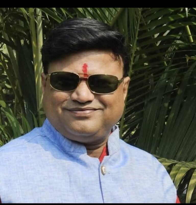 मंगेश राणे यांना राज्यस्तरीय आदर्श ग्रामपंचायत अधिकारी पुरस्कार जाहीर
