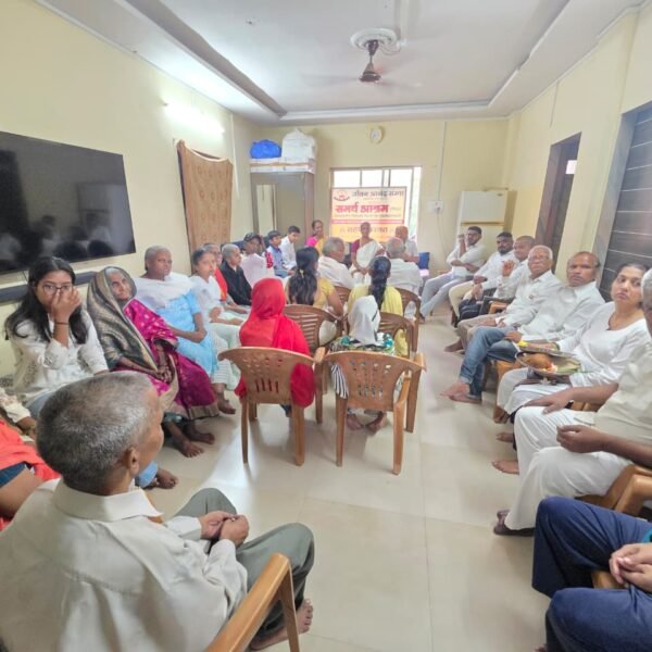 समाजातील निराधार वंचितांसाठी समर्थ आश्रमचे कार्य मोलाचे………..अरुणा बापट, विश्वस्त, श्री.क्षेत्र पालेश्वर देवस्थान ट्रस्ट, पापडी वसई