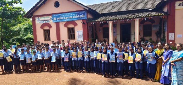 प्राणसहजीवन संस्थेच्या दातृत्वामुळेच वह्या वाटप उपक्रम यशस्वी– भगवान लोके