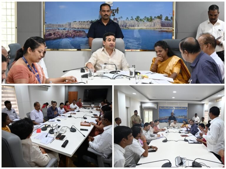आगाऊ धान्य वितरणाच्या निर्णयाचा पालकमंत्री नितेश राणे यांनी घेतला सखोल आढावा