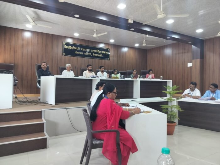 पाटबंधारे विभागाची कामे निकृष्ट ; सुधारणा करा, अन्यथा पालकमंत्र्यांकडे तक्रार!&hellip;