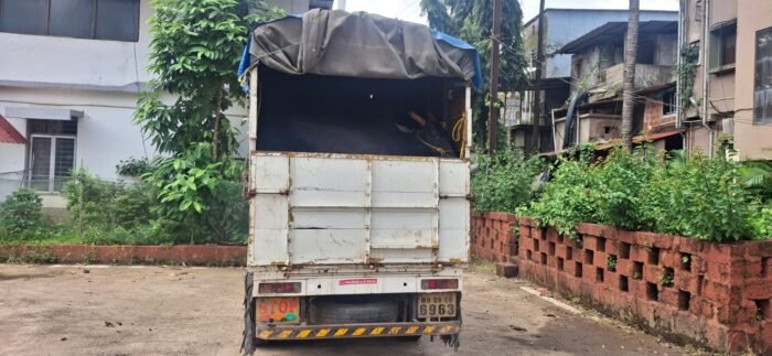 कत्तलीसाठी गुरांची अवैध वाहतूक; दोन टेम्पो पकडले