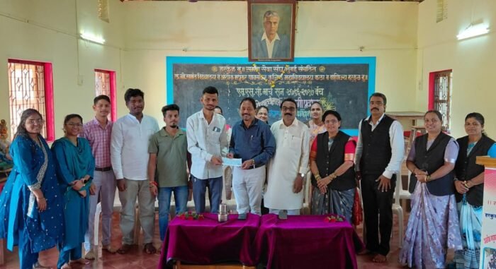 लक्ष्मीबाई गोपाळ सामंत विद्यालय हरकुळ बुद्रुक च्या माजी विद्यार्थ्यांची शाळेप्रती&hellip;