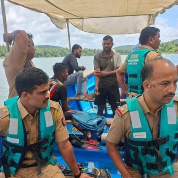 आंबेरी कर्ली खाडीत होडी उलटून दुर्घटना