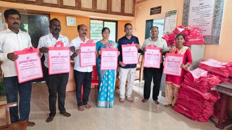 खारेपाटण तालुका निर्मितीसाठी पर्यावरण पुरक १००० कापडी पिशवी वाटपात जनजागृती&hellip;